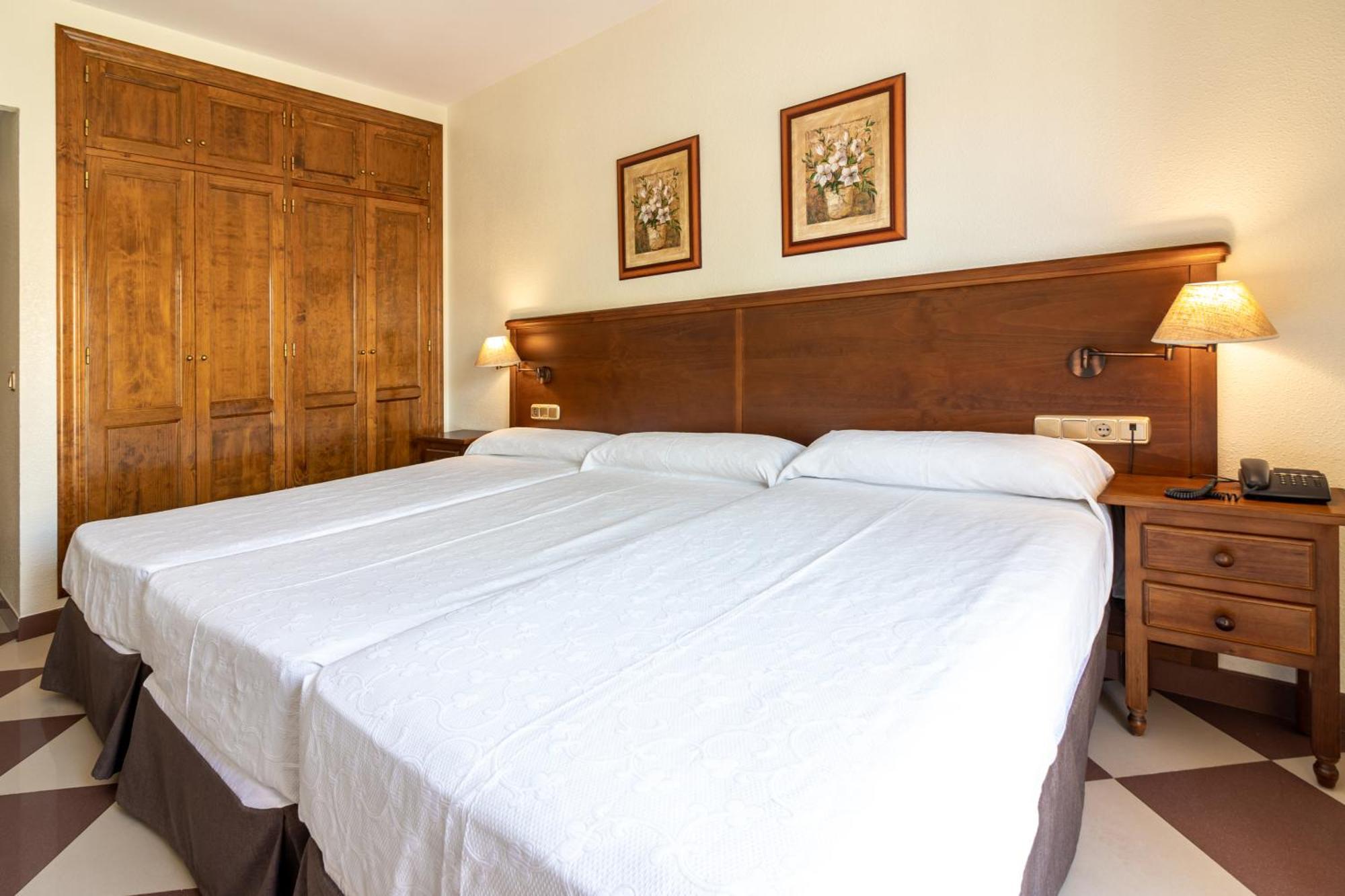 Hotel Avenida Tropical By Bossh! Hotels Salobreña Екстериор снимка